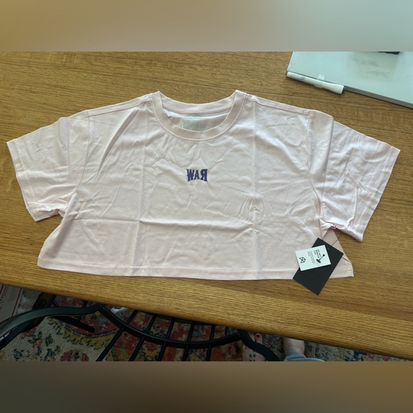 RAWGEAR NWT Pink Women's Cropped Top Size MED (5) available 25” p2p, 15” length - Picture 2 of 9